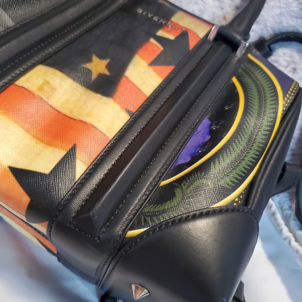 Givenchy Medium Lucrezia Bag: Rebel Yelp - Picture 5 of 11